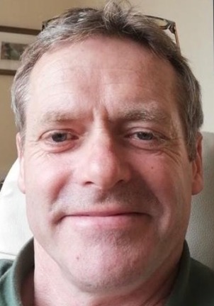 Portrait of Tom Evans, EMDR trauma therapist and psychotherapist